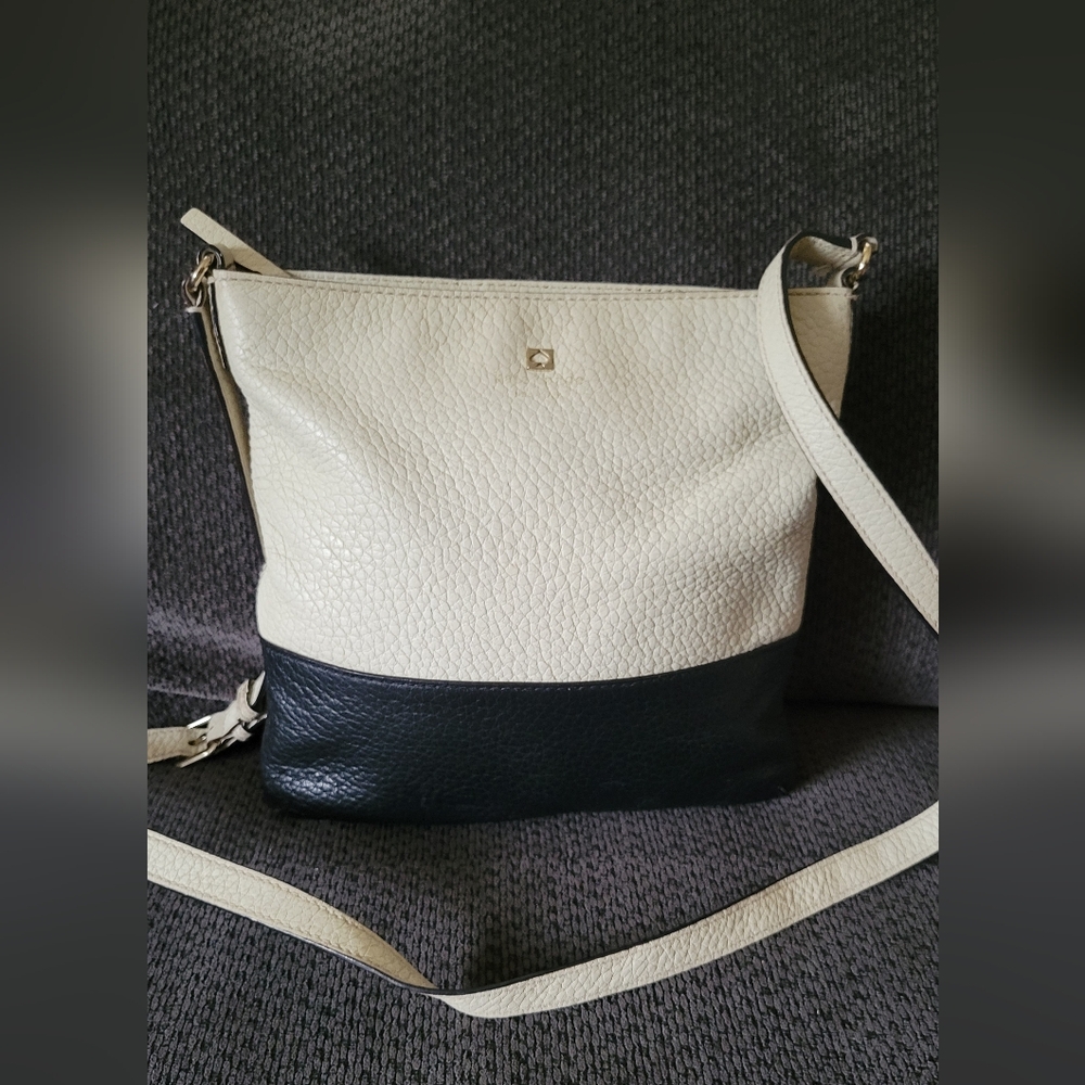 Vintage Kate Spade Southport Crossbody Bag Ivory & Black Pebble Leather